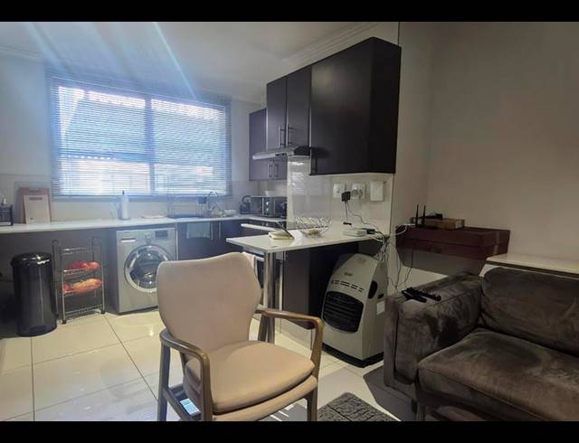 1 BEDROOM APARTMENT FOR SALE IN MORNINGSIDE